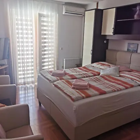 Ivi Apartman