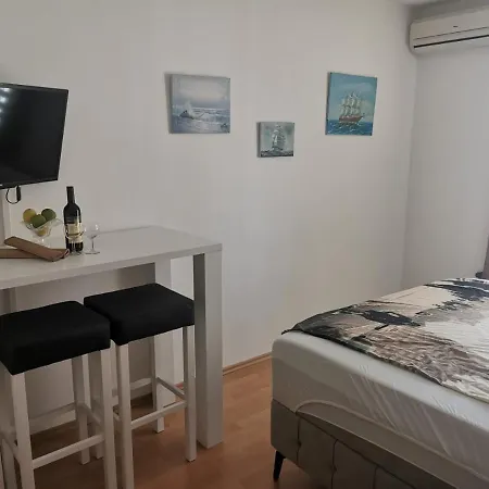 Apartament Ivi Vir