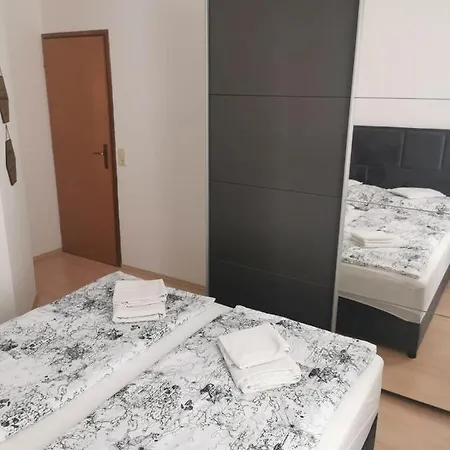 Apartment Ivi *