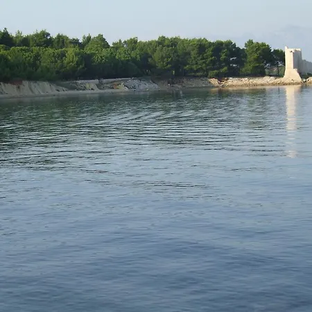Apartment Ivi *