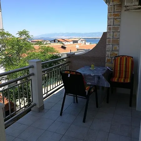 Ivi Apartment Vir